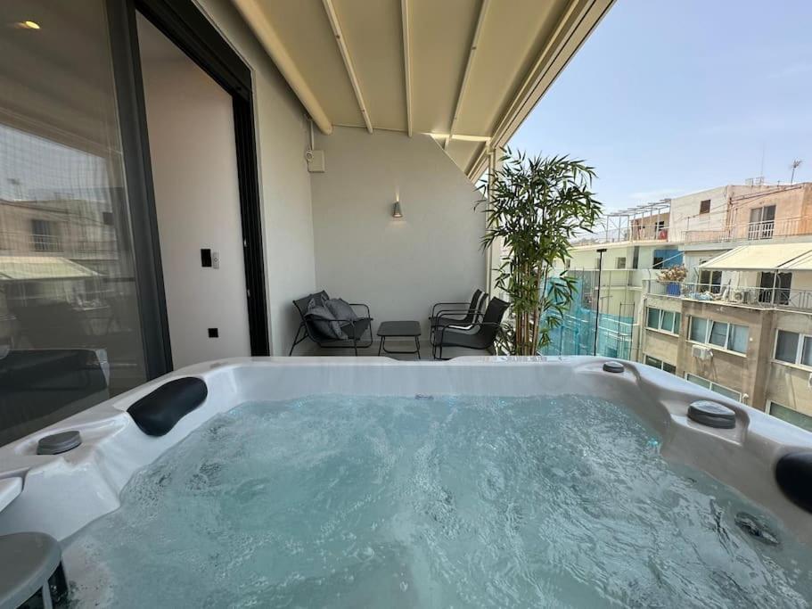 Bluemotion - Centralsuite 6Β Pireus Zewnętrze zdjęcie